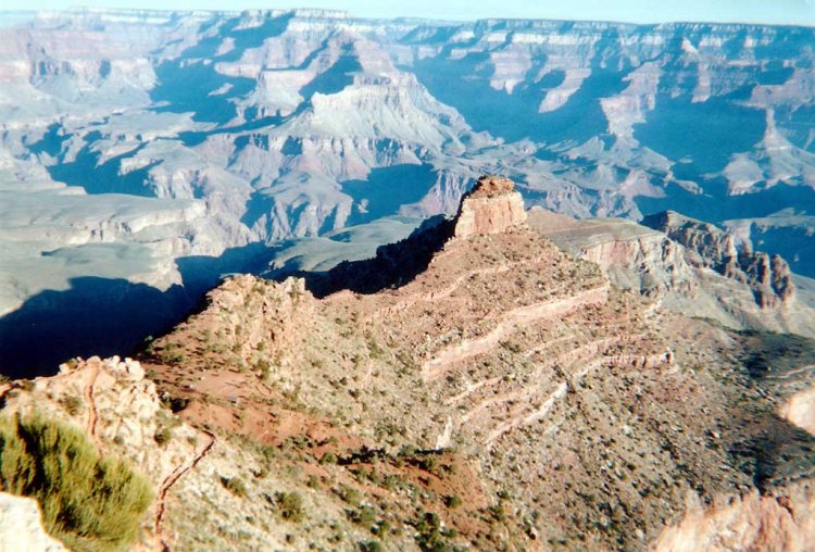Kaibab Trail down the Grand Canyon