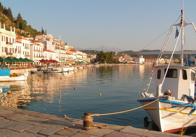 Waterfront at Githio