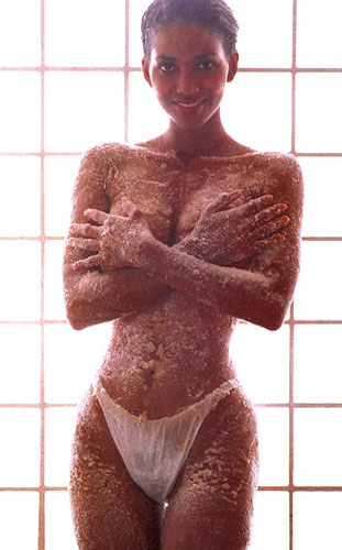Halle Berry - James Bond Girl