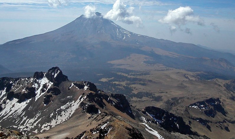 Popocatépetl from Iztaccíhuatl.