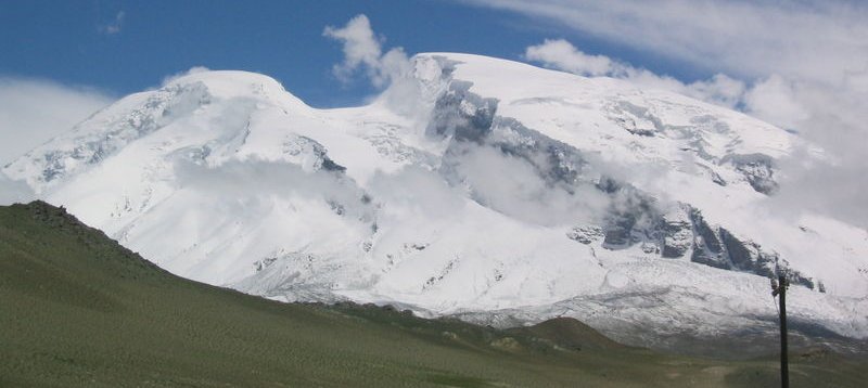 Summit of Mustagh Ata ( 7546m ) in the Pamirs in Xinjiang province of China